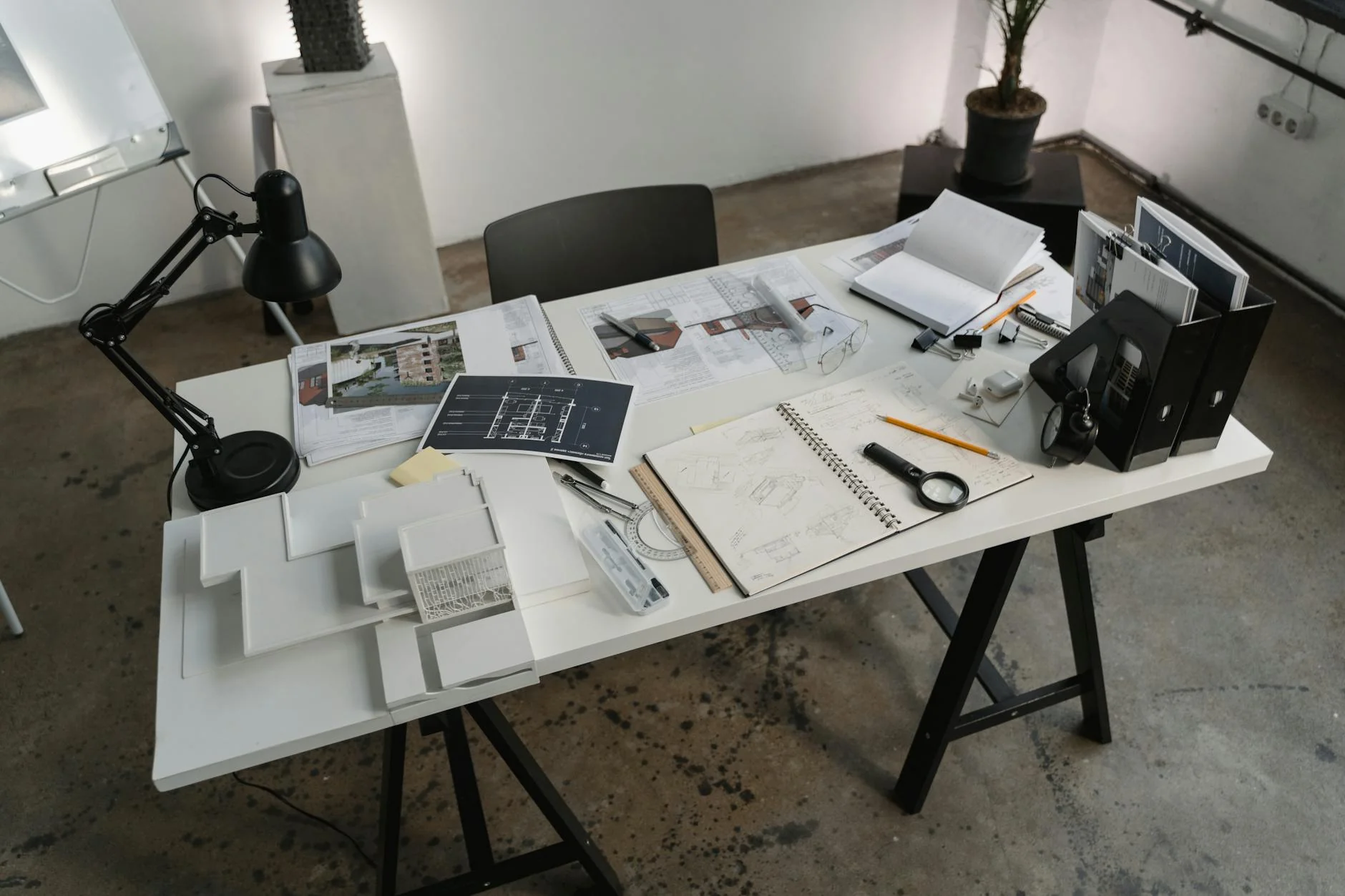 California construction project office with progress payment paperwork on a desk, ready for a conditional lien waiver signature